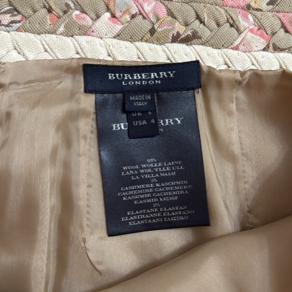 Burberry Wool Pencil Skirt US 4 - Picture 6 of 16